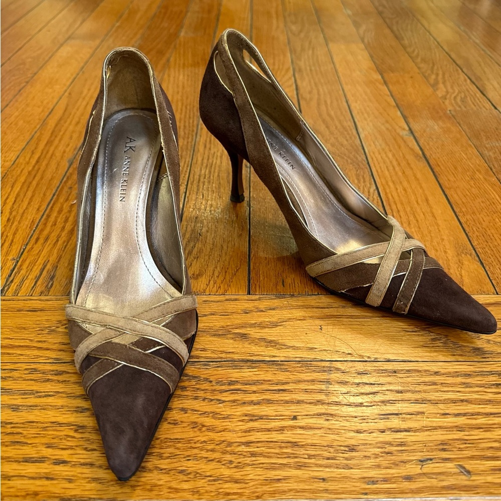 Sexy kitten heels